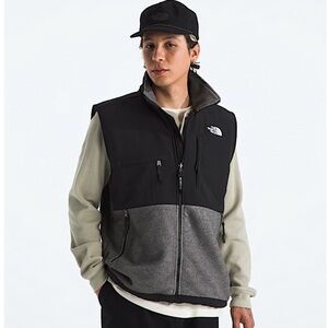 Vintage The North Face Denali Vest Mens Size XL Black/ Grey
Fleece 90s Full Zip